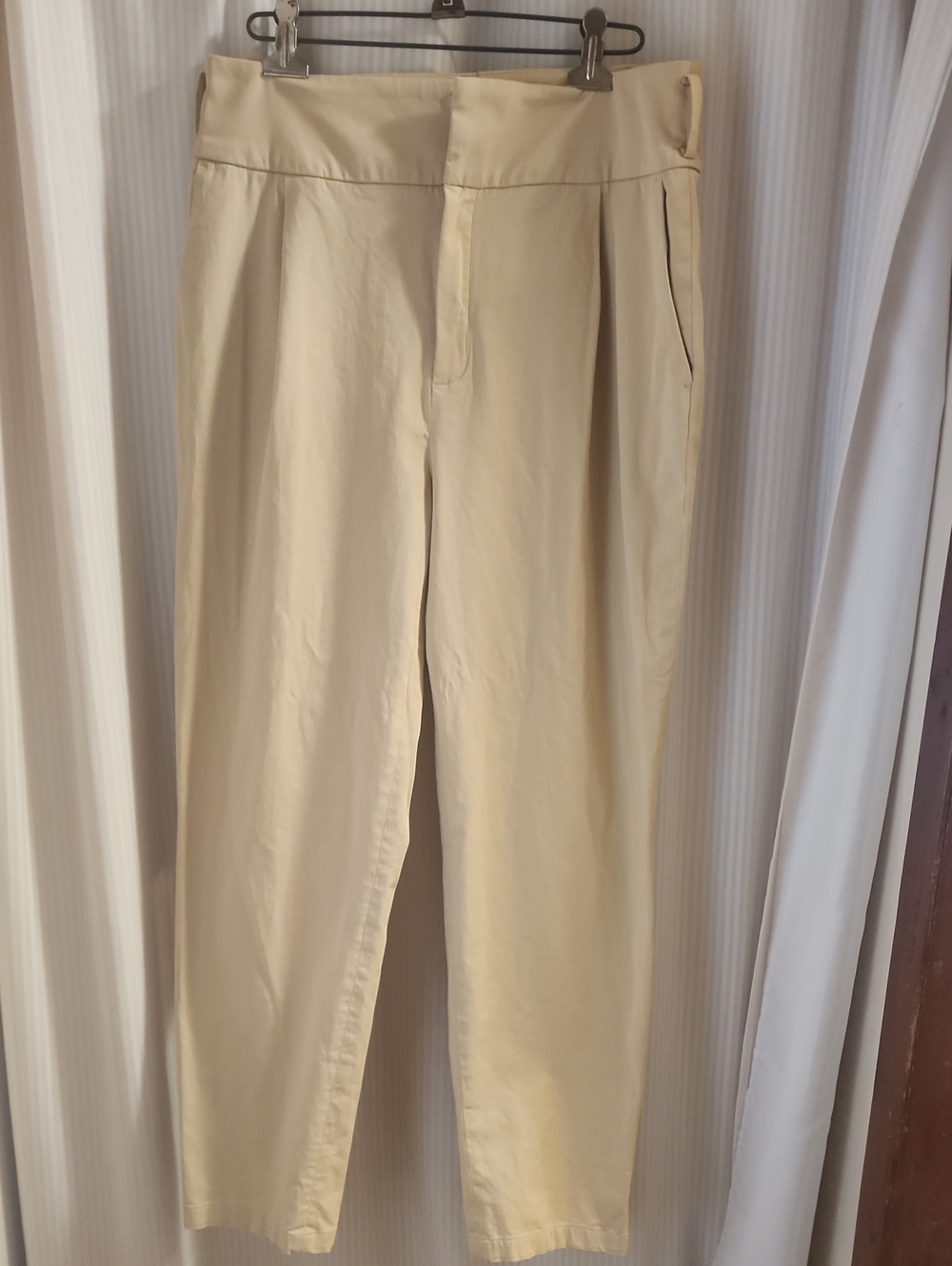 Massimo Dutti Cream Tailored Chinos